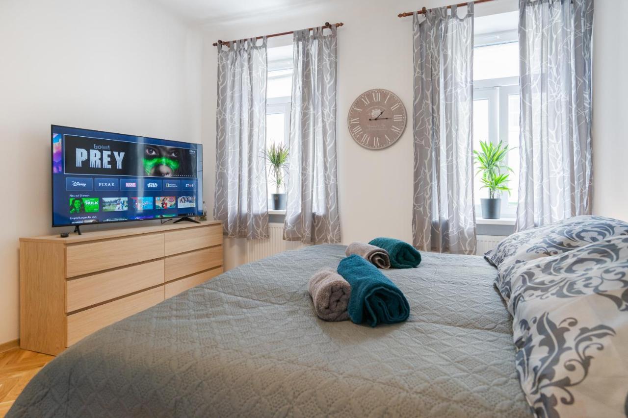 Revliving Apartments Eggenburg ภายนอก รูปภาพ
