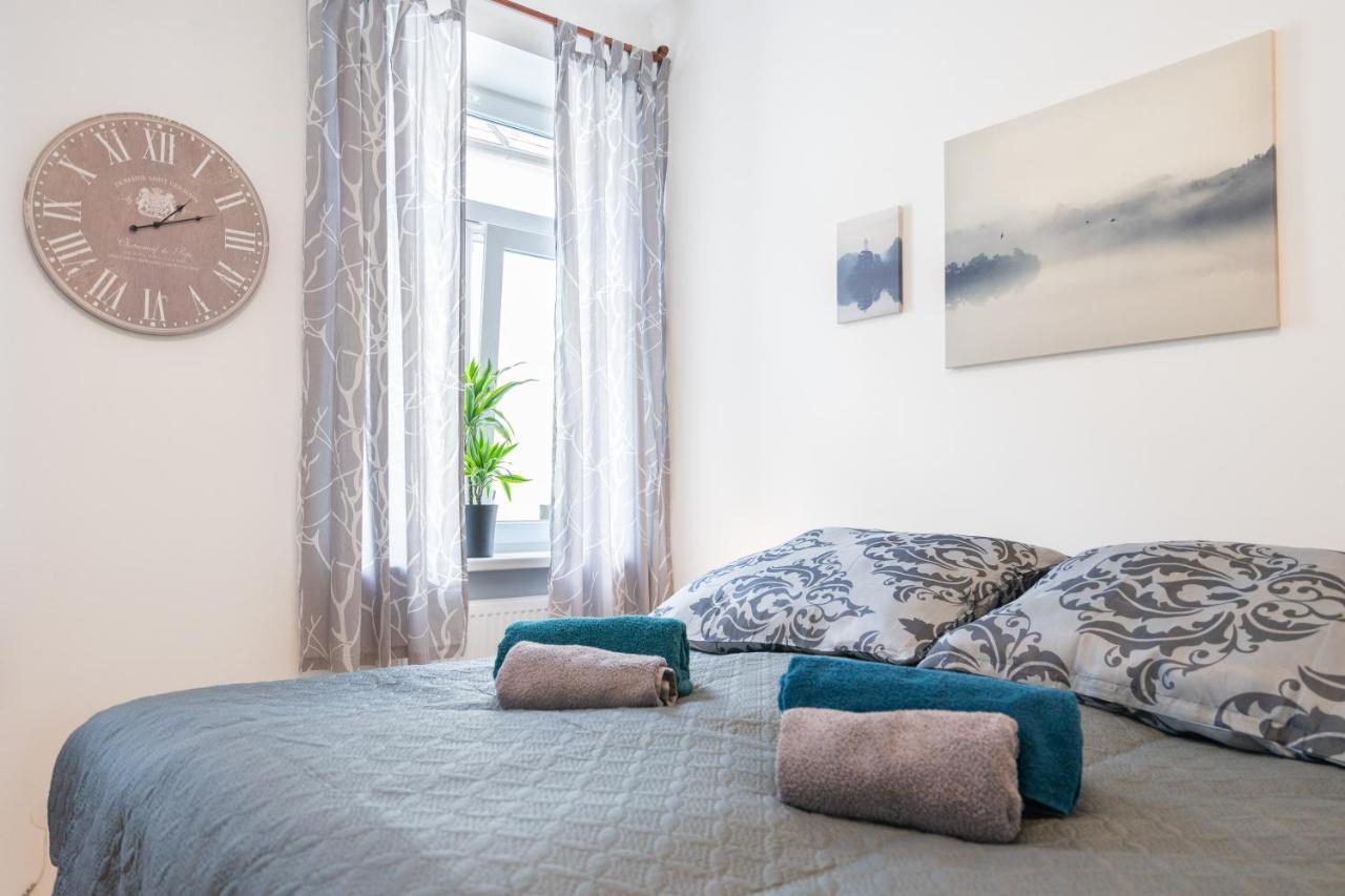 Revliving Apartments Eggenburg ภายนอก รูปภาพ