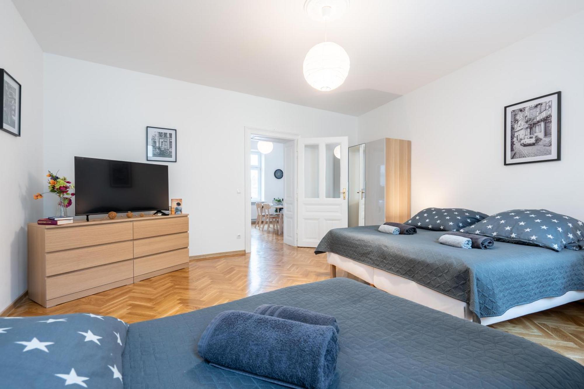 Revliving Apartments Eggenburg ภายนอก รูปภาพ