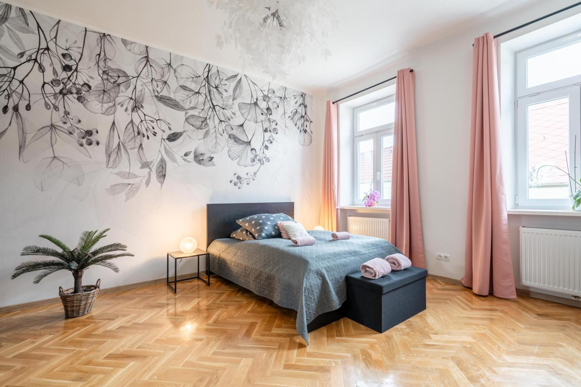 Revliving Apartments Eggenburg ภายนอก รูปภาพ