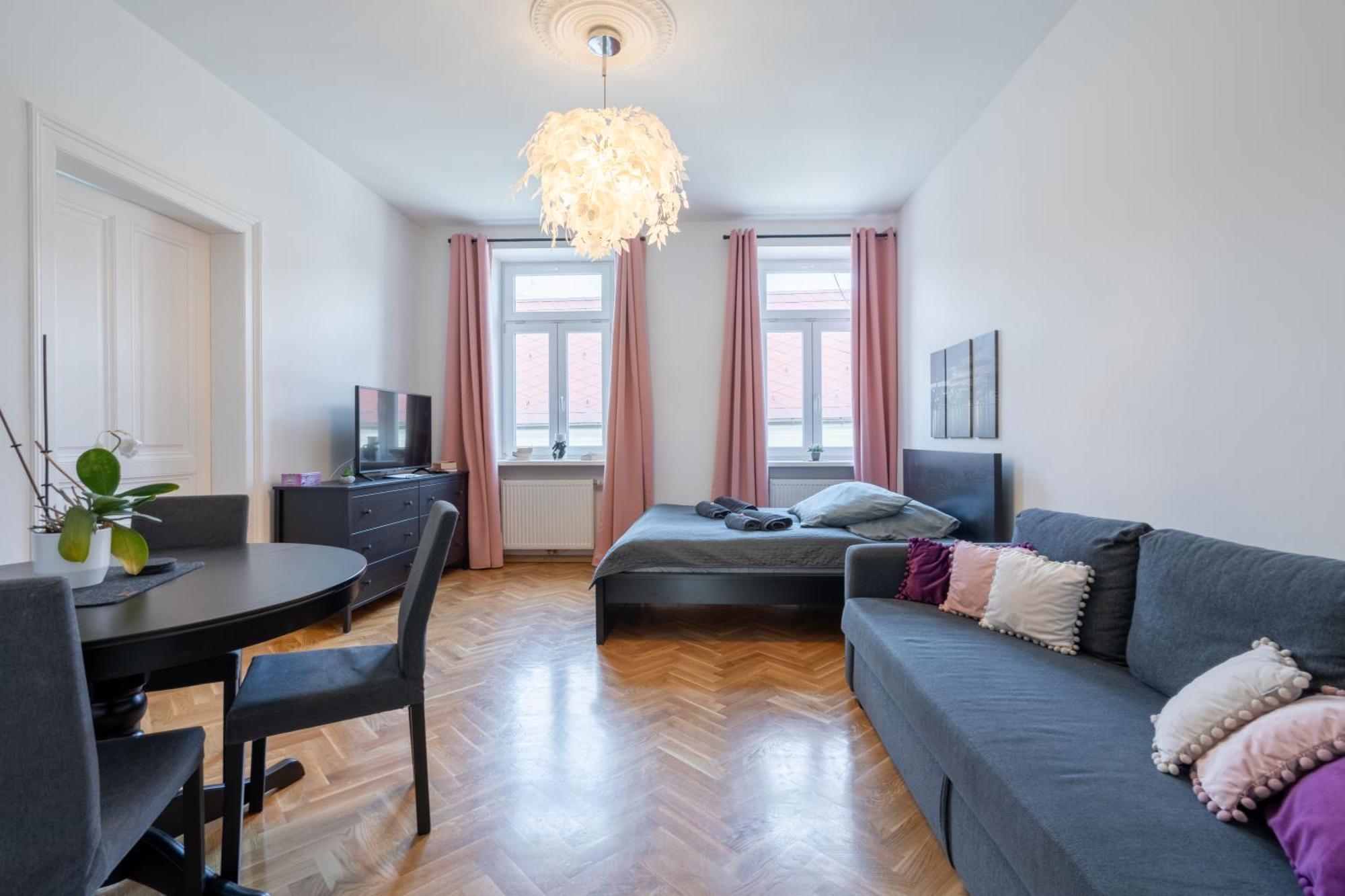 Revliving Apartments Eggenburg ภายนอก รูปภาพ