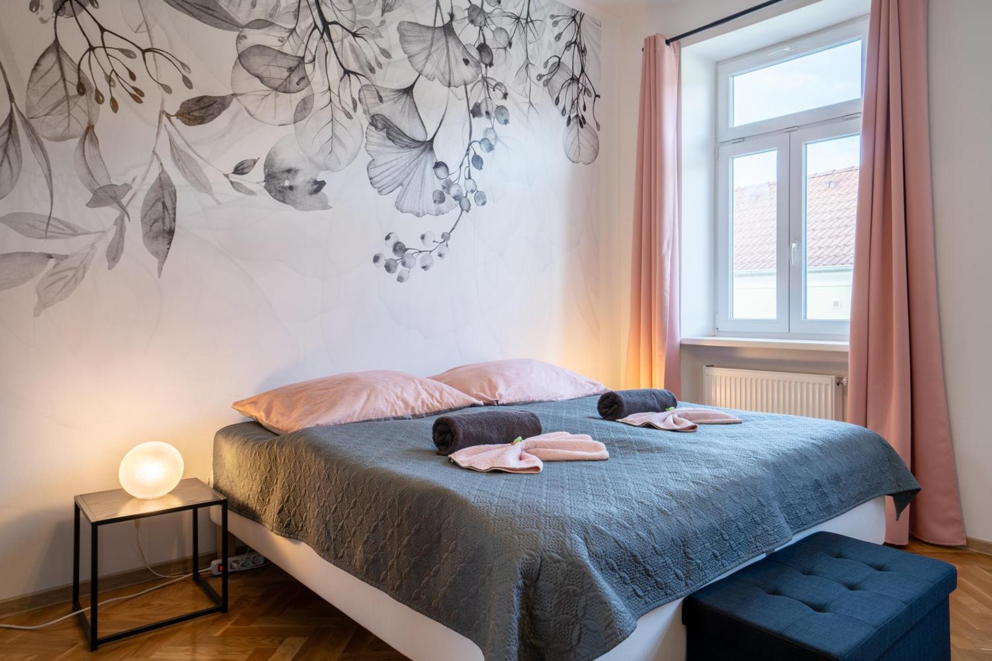 Revliving Apartments Eggenburg ภายนอก รูปภาพ