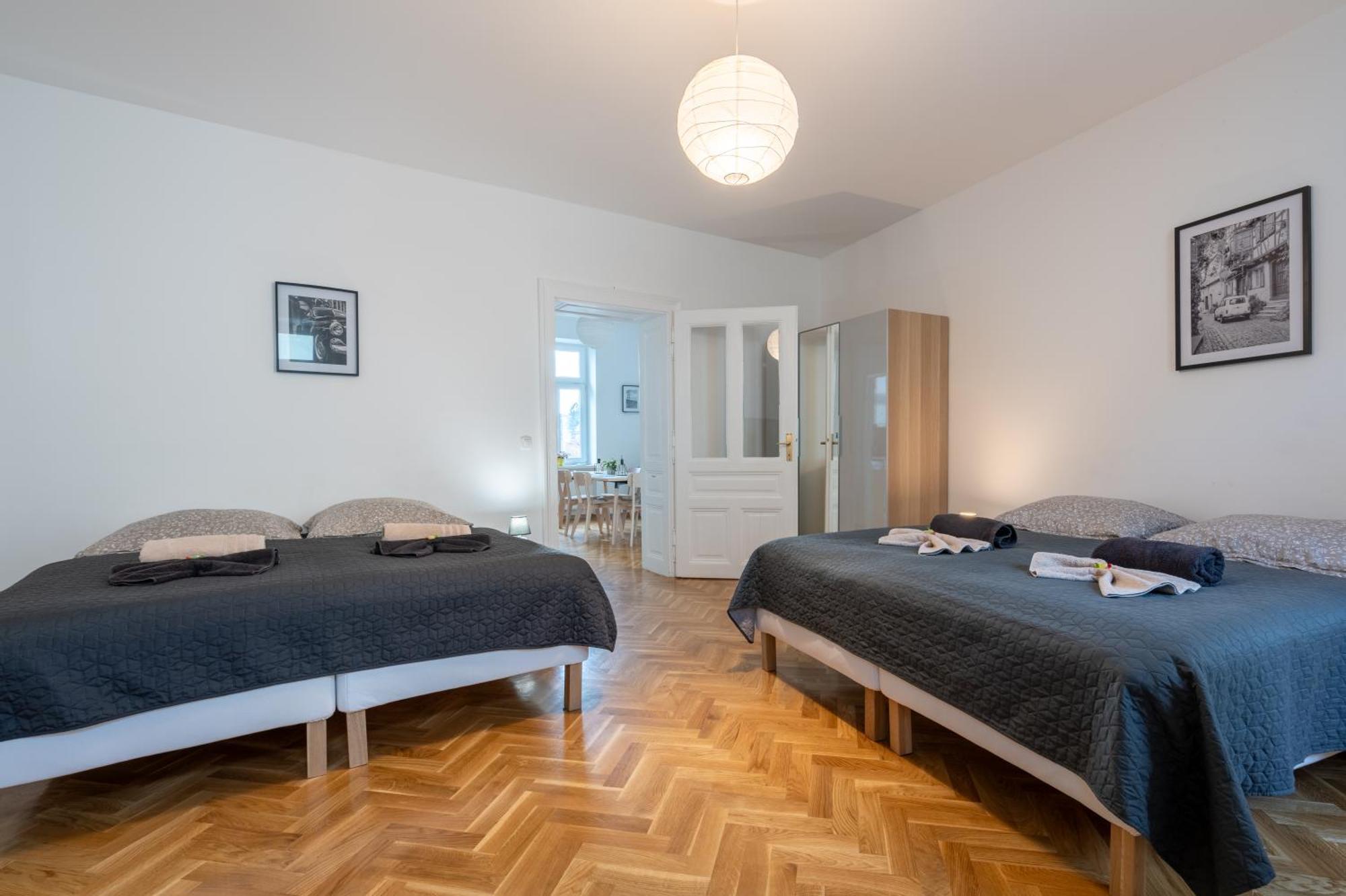 Revliving Apartments Eggenburg ภายนอก รูปภาพ