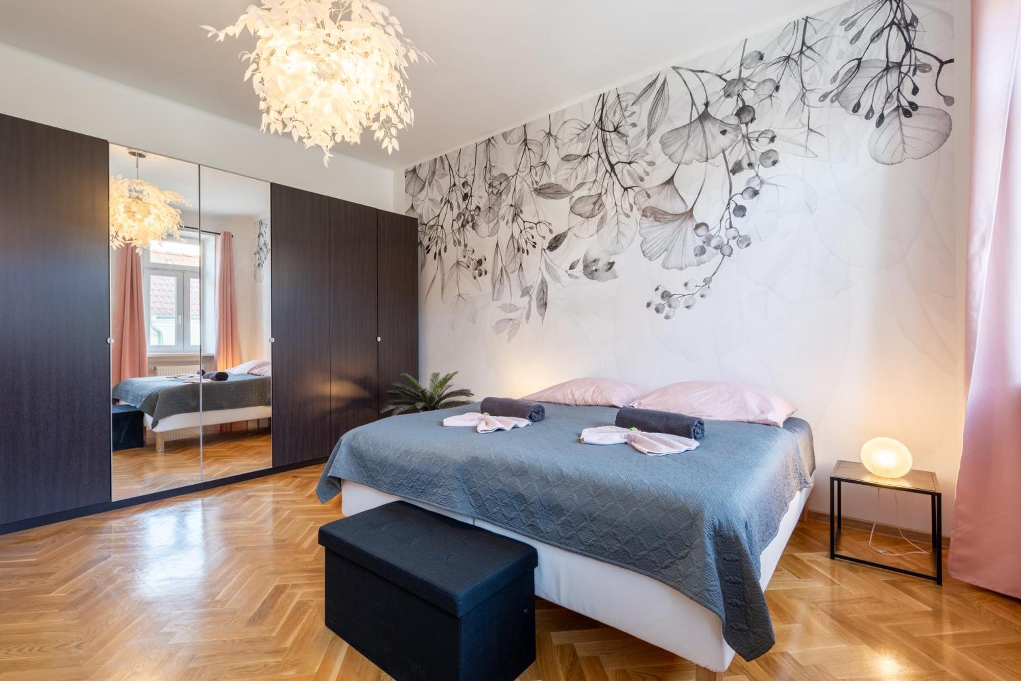 Revliving Apartments Eggenburg ภายนอก รูปภาพ